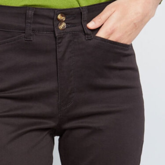 ModCloth Everyday Ambitions black skinny pants. - Picture 3 of 6